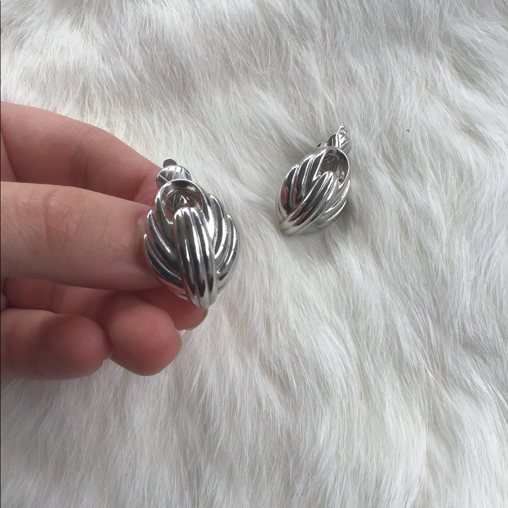 ✨vintage Sliver Clip on earrings trifari